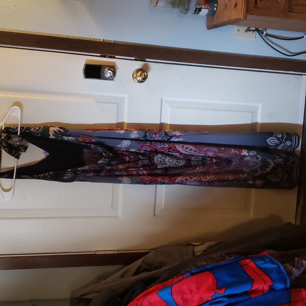 Dress - Picture 5 of 7